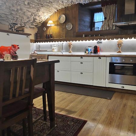 Le Petit Château de Vetan Saint-Pierre Extérieur photo